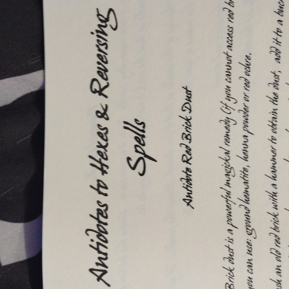 Book of Shadows Spell Book - Picture 2 of 14